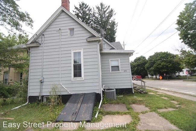 Foto del edificio - 4 br, 1 bath House - 1902 15th St