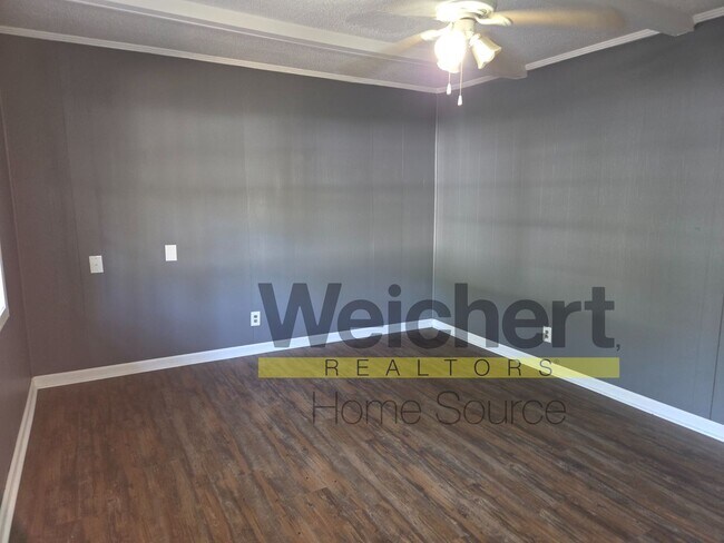 Foto del edificio - Freshly Updated 2-Bedroom on a Quiet Street