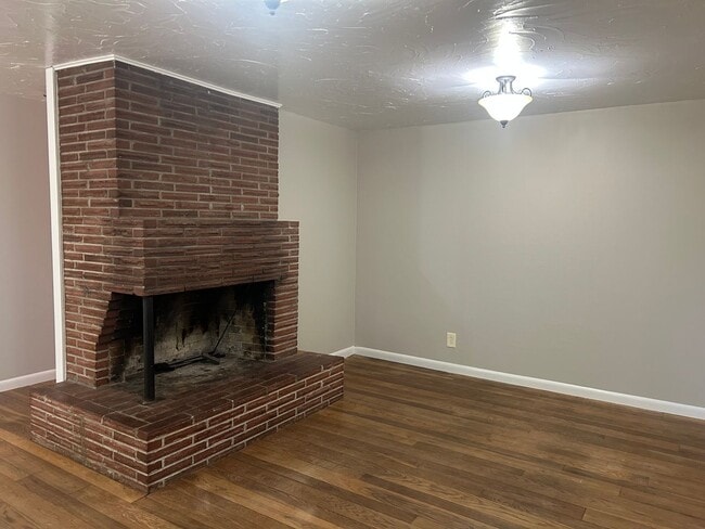 Foto del edificio - Charming 2 bedroom/1 bath Walking distance...