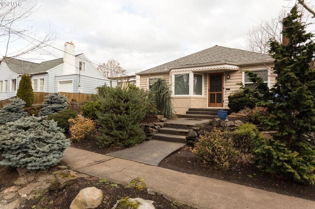 Photo - Coming Soon Sellwood-Moreland Two story, 3... House