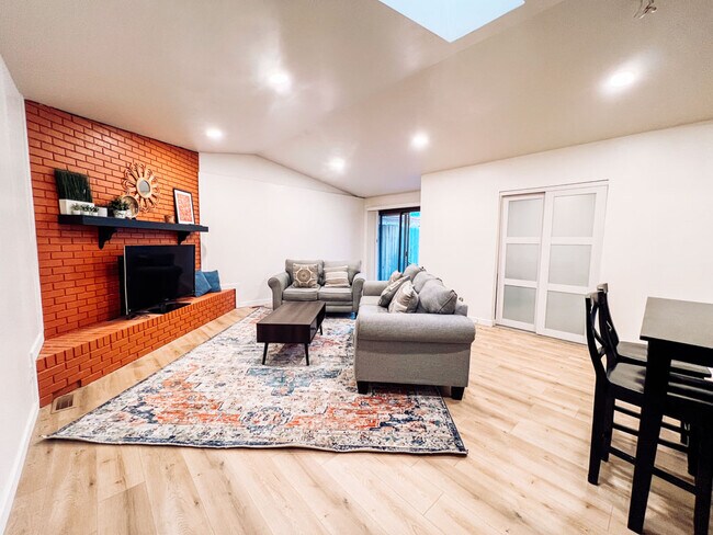 Living Room - 448 Lakewood Cir