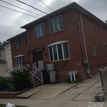 Primary Photo - 61-21 161 St