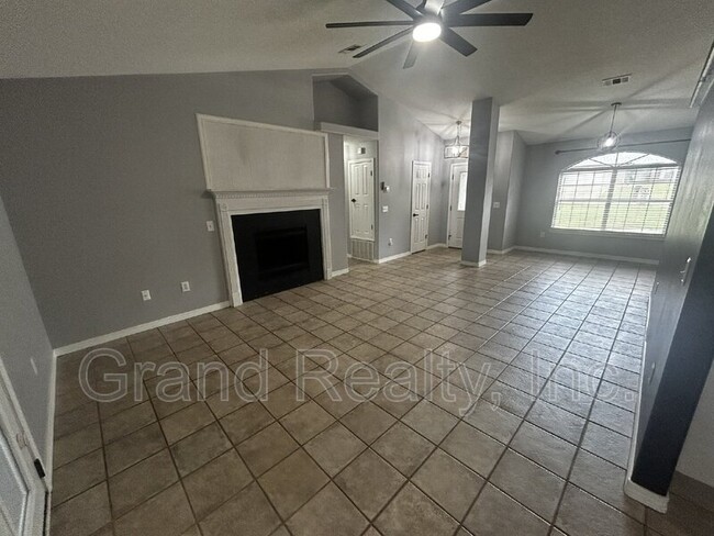 Foto del edificio - 4723 Ridge Pointe Dr