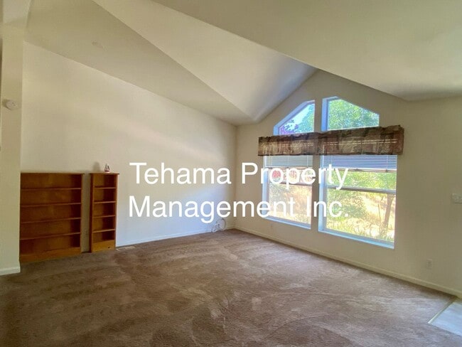 Building Photo - Manufactured home in Red Bluff, CA