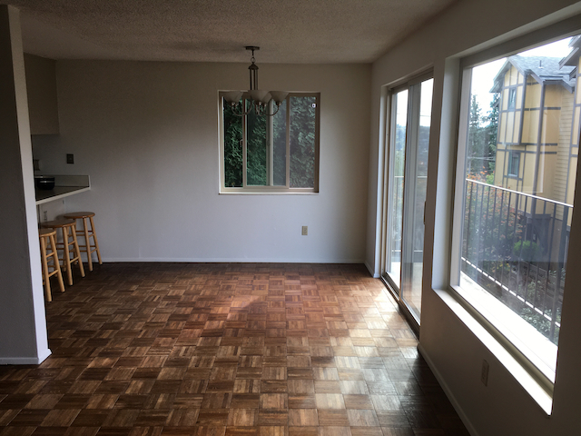 Dining room. - 4511 Greenwood Ave N