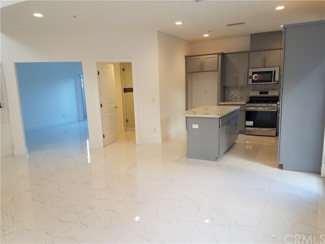 Building Photo - 8196 18th St