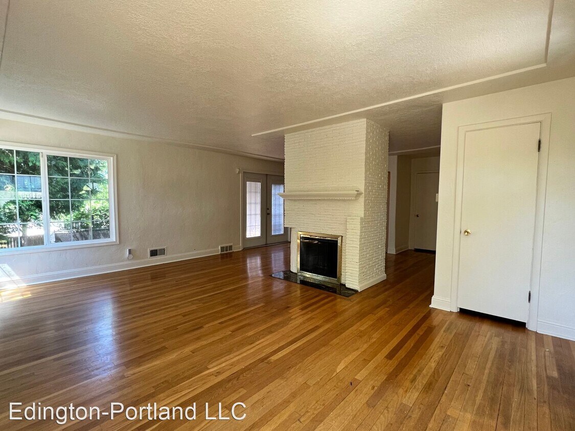 Building Photo - 3 br, 3 bath House - 6535 SW 36th Ave
