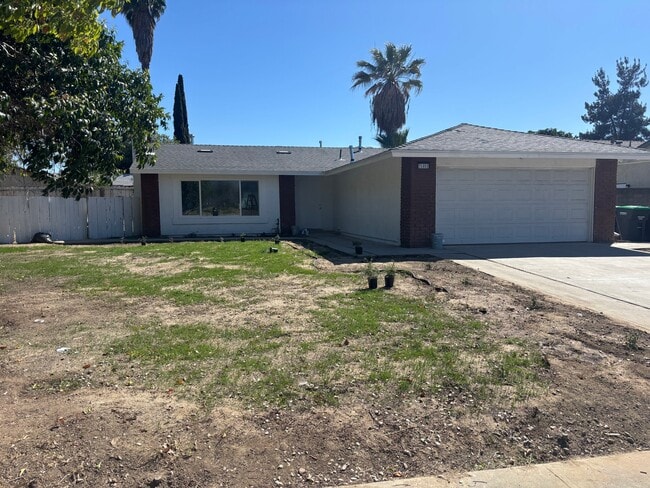Building Photo - 25899 Amapolas St