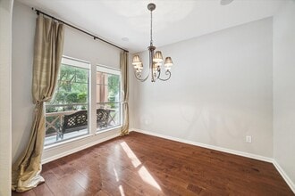 Building Photo - 6 Douvaine Ct