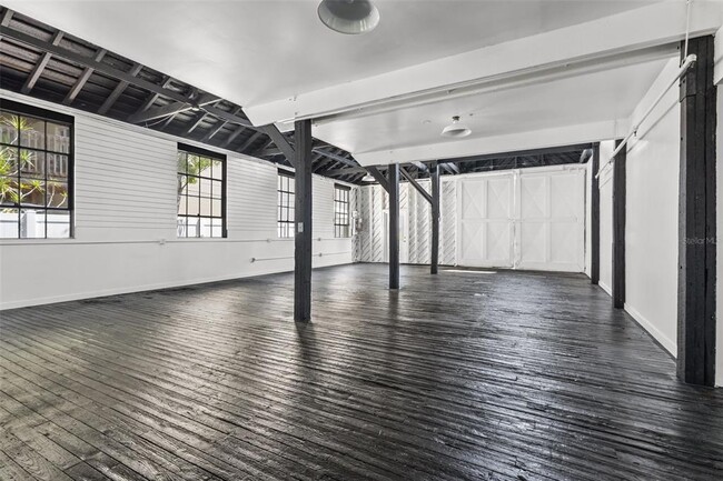 Foto del edificio - 735 17th St N