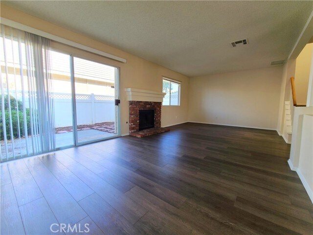 Foto del edificio - 25670 Huron St