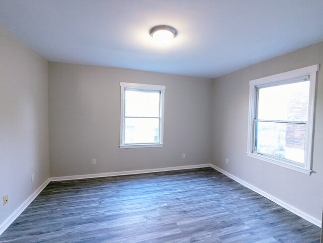 Building Photo - 514 Arsan Ave