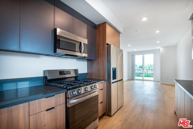 Foto del edificio - 14333 Sylvan St