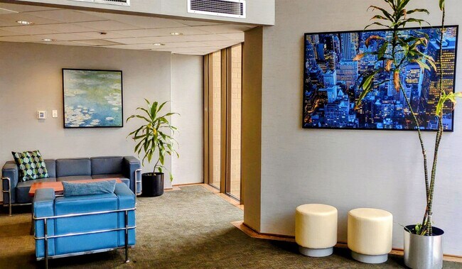 Foto del edificio - 7002 JFK Blvd E