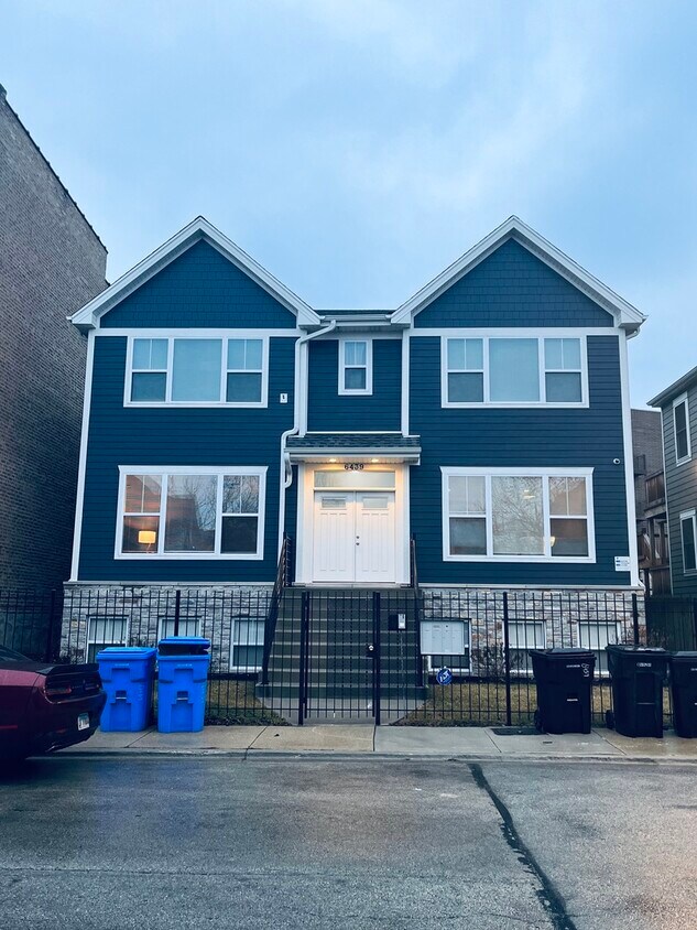 Foto principal - 6439 S Minerva Ave