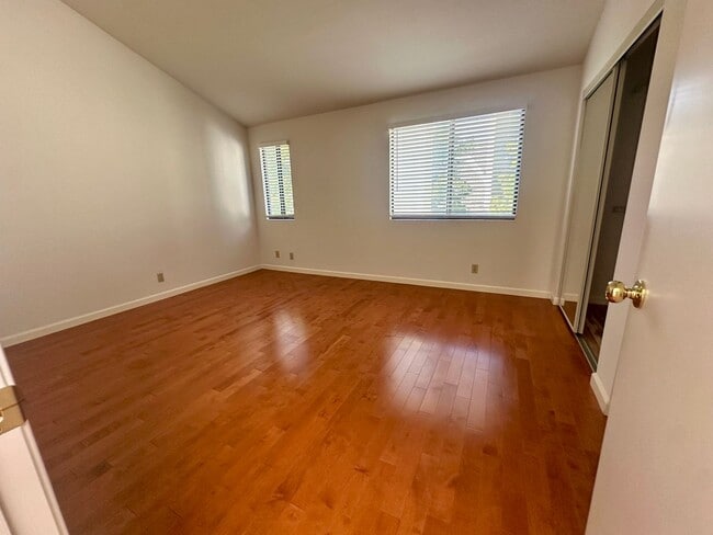 Foto del edificio - 2 bedroom, 2.5 bathroom townhouse with pri...
