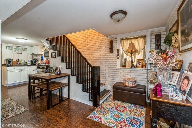 Foto del edificio - 5713 W Giddings St