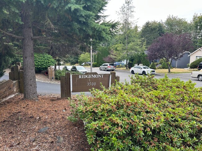 Foto del edificio - 3500 Ridgemont Way