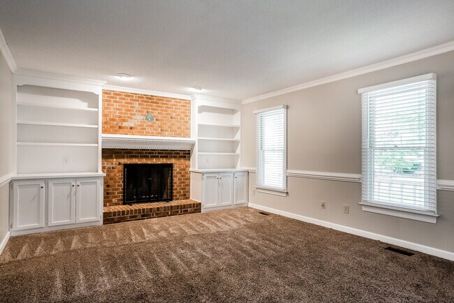 Building Photo - 1011 Mingo Pl