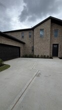 Building Photo - 2623 Liguria Ln