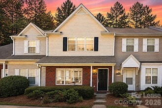 Building Photo - 6720 Cypress Tree Ln