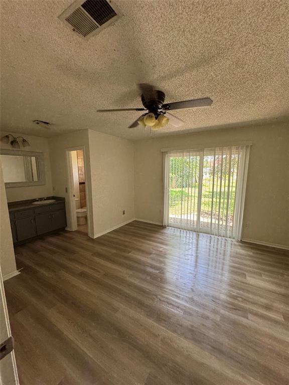 Foto del edificio - 1309 Radam Cir