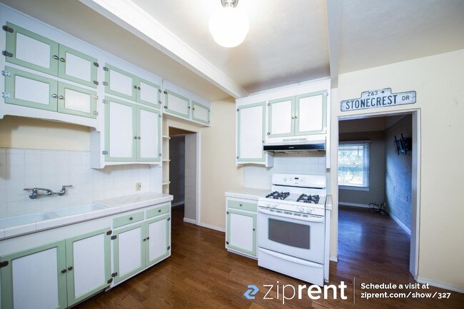 Building Photo - 127 Stonecrest Dr