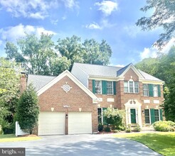 Building Photo - 12505 Woodsong Ln