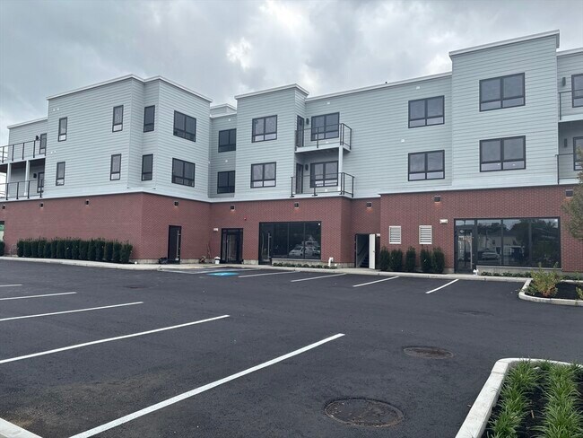 Foto del edificio - 1391 Main St