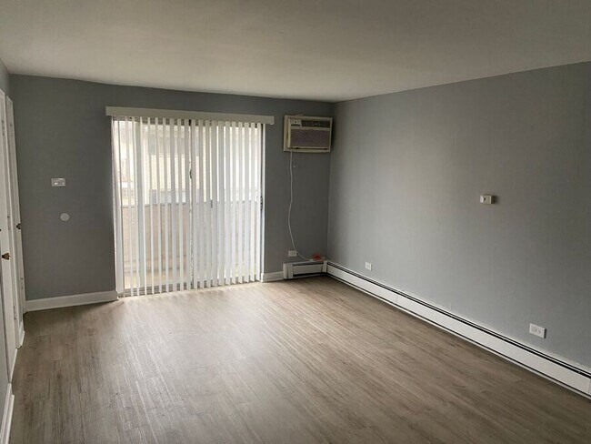 Foto del edificio - 3700 W 119th St