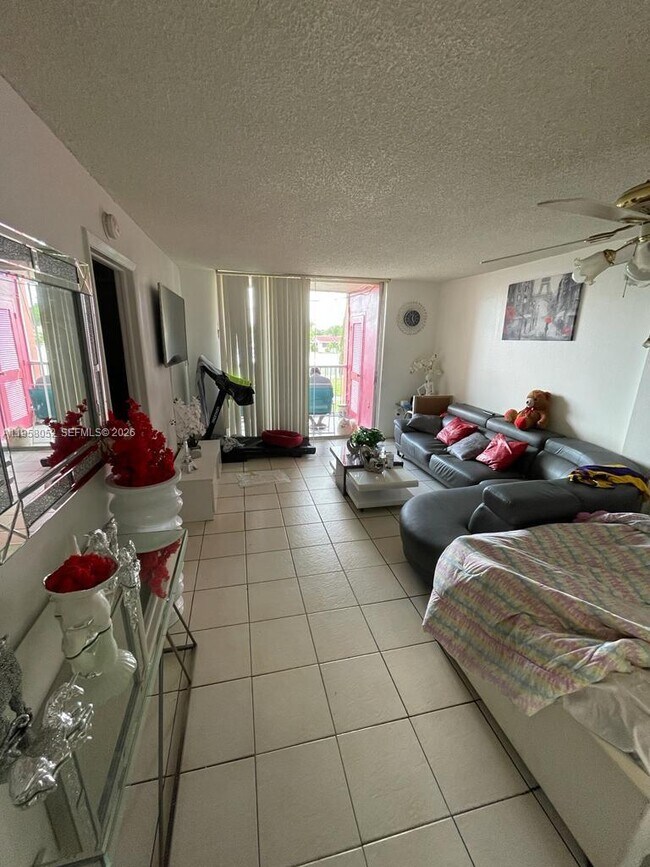 Foto del edificio - 19781 SW 114th Ave