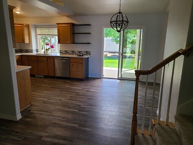 Foto del edificio - 2262 N Aronmink Way