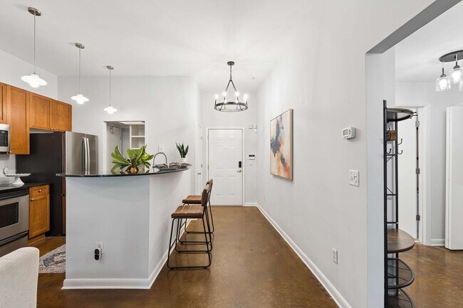 Foto del edificio - Stylish 1/1 Condo in Inman Park, Right on the ATLBeltLine!