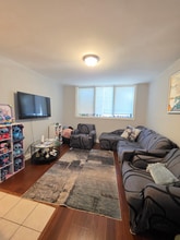 Building Photo - 4900 Knox Ave N