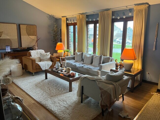 Foto del edificio - 1802 Kings Point Dr N