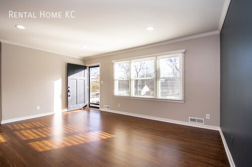 Foto del edificio - 6516 W 78th St