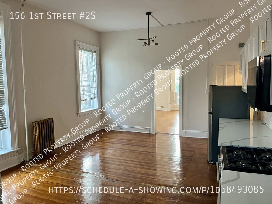 Primary Photo - Elegant 1 Bedroom in Washington Park Neigh...