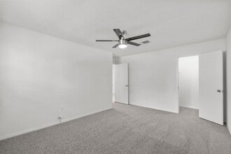 Building Photo - 2102 Silver Moon Trail