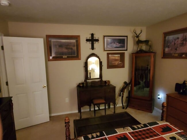 Building Photo - 3 Bedroom - 2.5 Bath Home in the HEART of ...