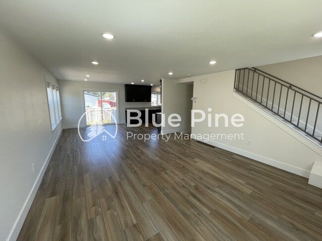Building Photo - 3225 East Reynard Ln