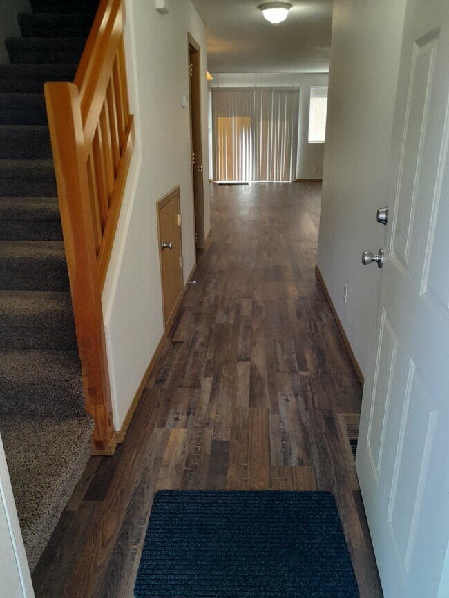 Foto del edificio - 31280 NW Hillcrest St