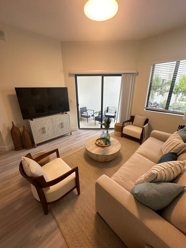 10267 NW 135th St Unit B2, Hialeah Gardens, FL 33018 Apartments in Hialeah Gardens, FL