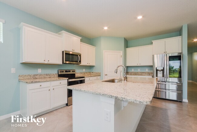 Foto del edificio - 5405 Sunshine Dr