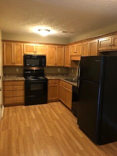 Foto principal - 301 McFadin Station St
