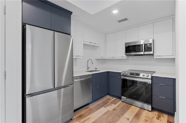 Foto del edificio - 2909 Peachtree Rd NE