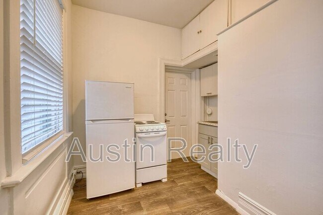 Foto del edificio - 322 N Newstead Ave