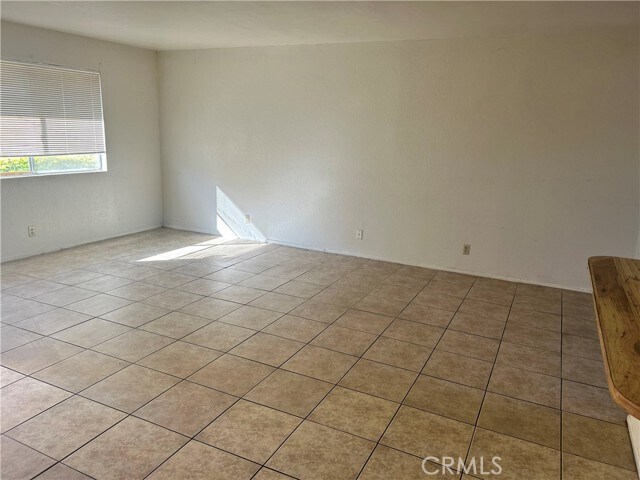 Foto del edificio - 15555 Tokay St