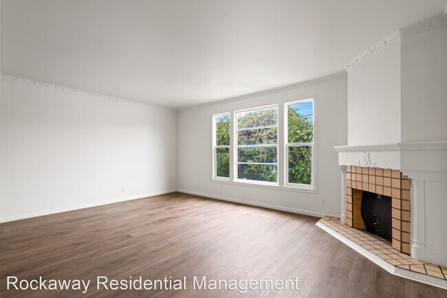 Building Photo - 3 br, 2 bath House - 3411 ALEMANY BLVD.