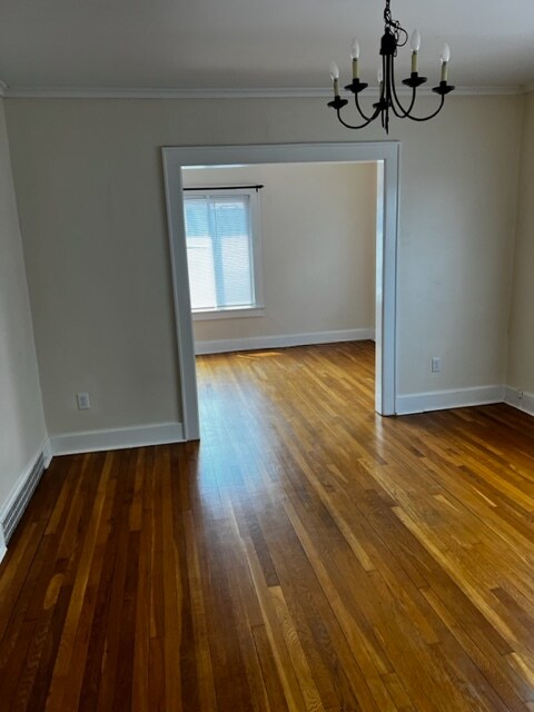 Foto del edificio - 250 Maplehurst Ave