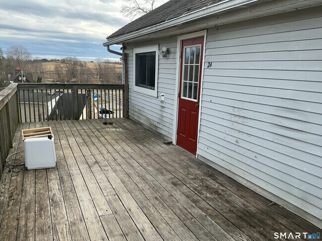 Foto del edificio - 2 Straits Turnpike Ln